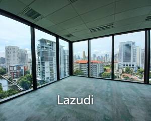 Spacious Ultra Luxury Office for Rent at Singha Complex Bangkok