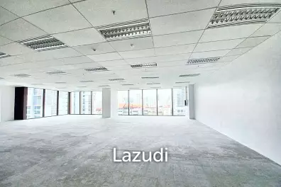 Spacious Ultra Luxury Office for Rent at Singha Complex Bangkok