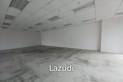 Office space for rent at Singha Complex unit 1708  size 130.46 sqm