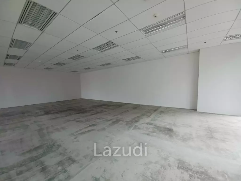 Office space for rent at Singha Complex unit 1708  size 130.46 sqm
