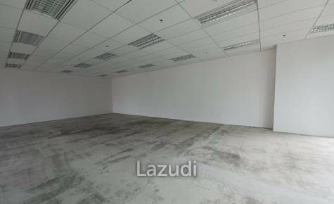 Office space for rent at Singha Complex unit 1708  size 130.46 sqm