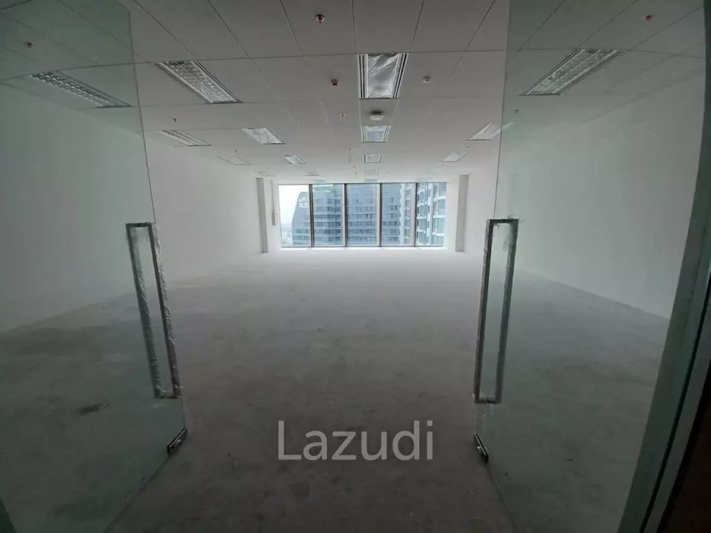 Ultra Luxury Office for Rent in Singha Complex Bangkok