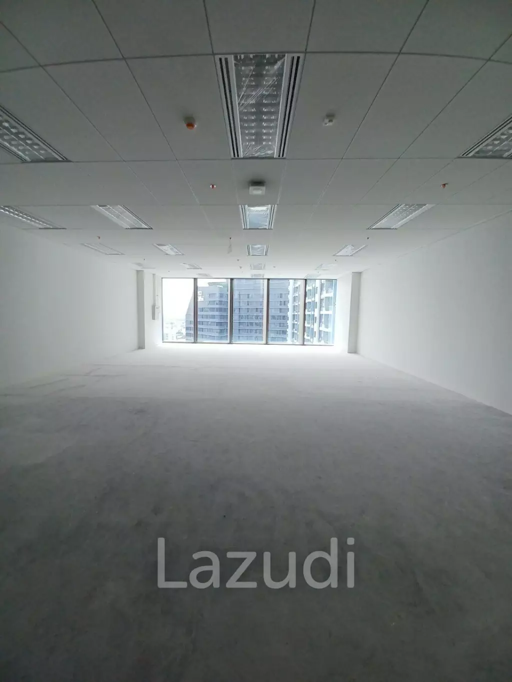Ultra Luxury Office for Rent in Singha Complex Bangkok