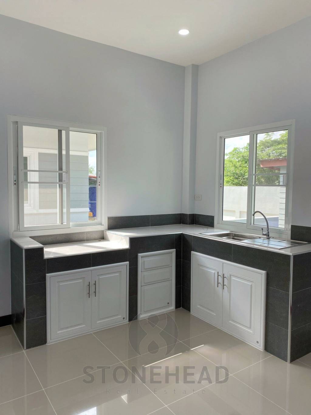 Brand New, Thai Style, 3 Bedroom 2 Bathroom Villa