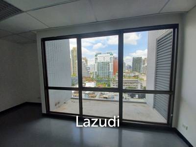 Office space for rent at Prime Building unit 15C size 135 sqm