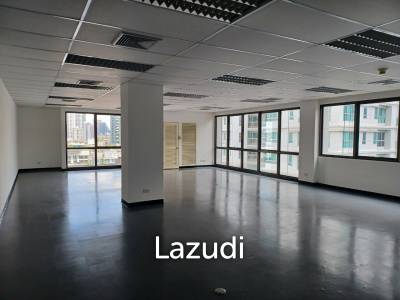 Office space for rent at Prime Building unit 15C size 135 sqm