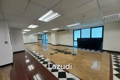 Office space for rent at Prime Building unit 1A size 120 sqm