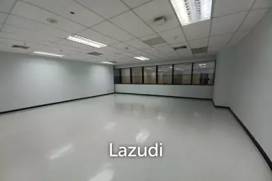 Office space for rent at GMM Grammy Place unit 1906 size 125 sqm