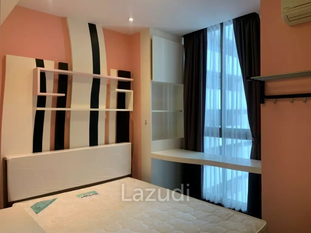 1 bedroom for sale at Ideo Sathorn Taksin