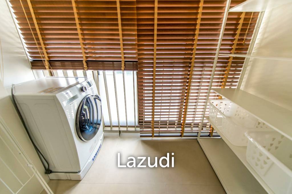 1 bedroom for sale at Ideo Sathorn Taksin