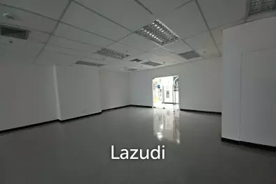 Office space for rent at GMM Grammy Place unit 1210 size 125 sqm