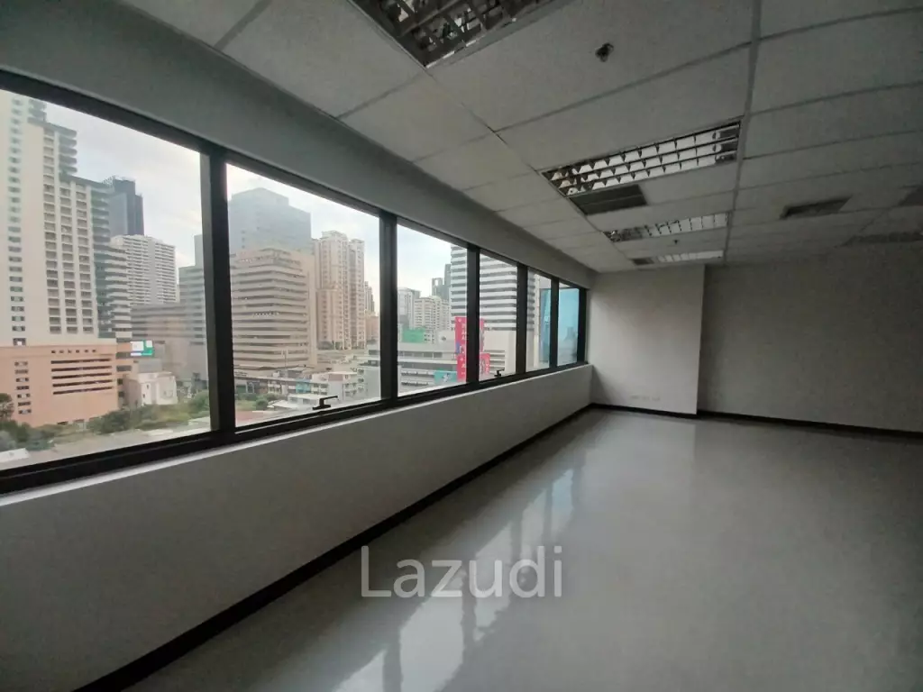 Office space for rent at GMM Grammy Place unit 1210 size 125 sqm