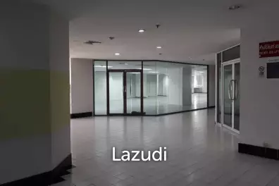 Office space for rent at Chamnan Phenjati Business Center Unit 92-93 size 375.55 sqm