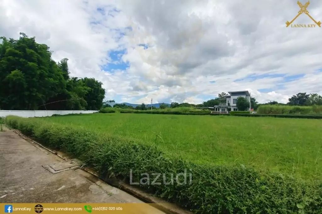 Land 2 Rai in Project Village near to White Temple for SALE!