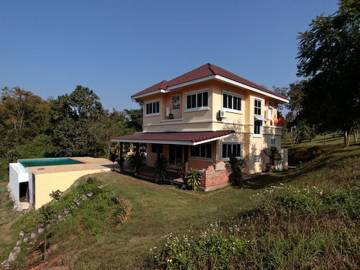 4 Bedroom Duplex Pool Villa for Rent
