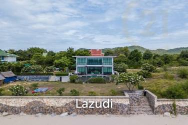 Modern 4 Bed Beachfront Pool Villa