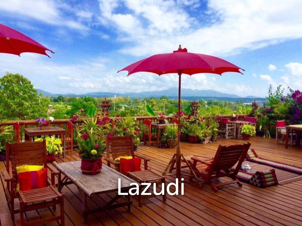 6 Bedrooms Golden Teak Mansion For Sale in Mae Taeng