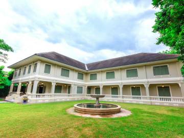 H0026 Luxury mansion for sale Bang Yang Colonial Yang Krathum Baen Ban Tha Mai Samut Sakhon area 3 and a half rai