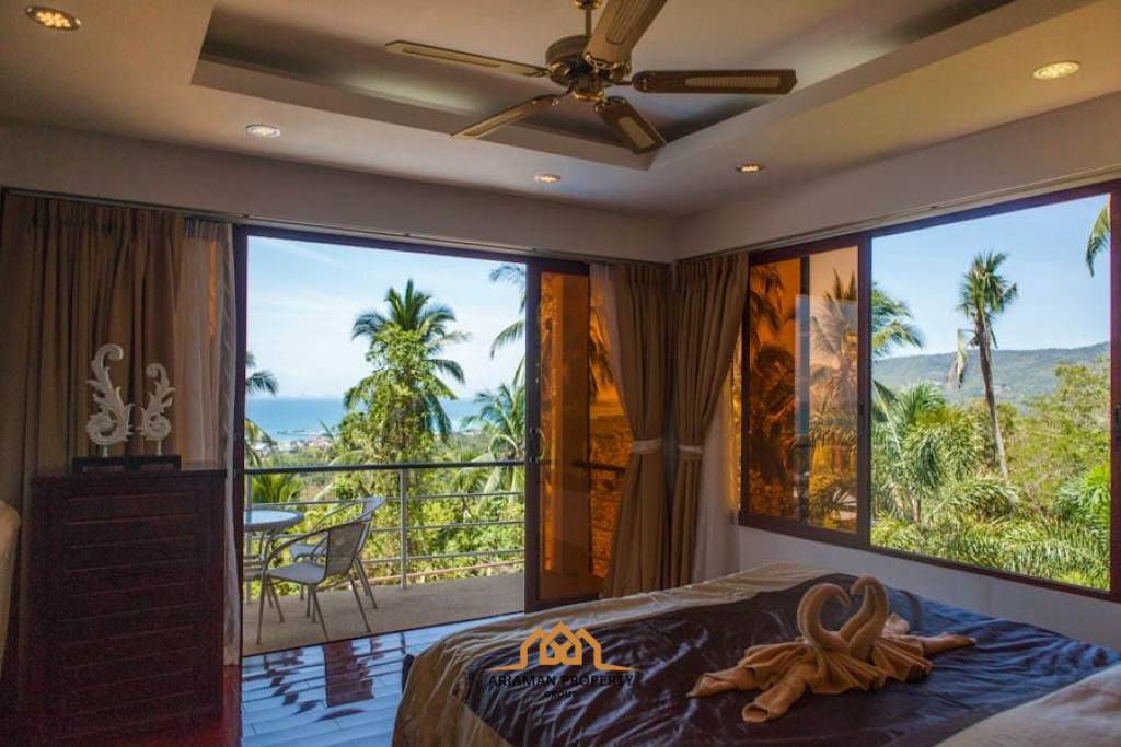 West Coast Samui Villa with Sunset View