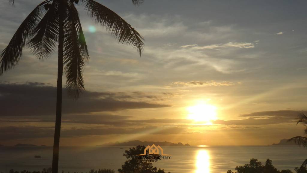 West Coast Samui Villa with Sunset View