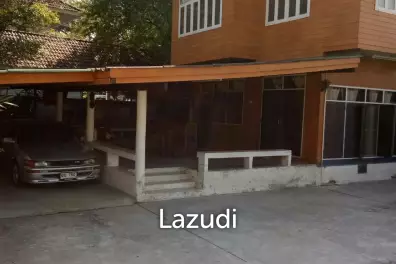 บ้านหลังใหญ่ใกล้สถานีรถไฟฟ้าไม่ถึง 150ม.