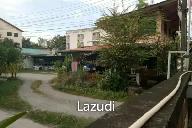 บ้านหลังใหญ่ใกล้สถานีรถไฟฟ้าไม่ถึง 150ม.
