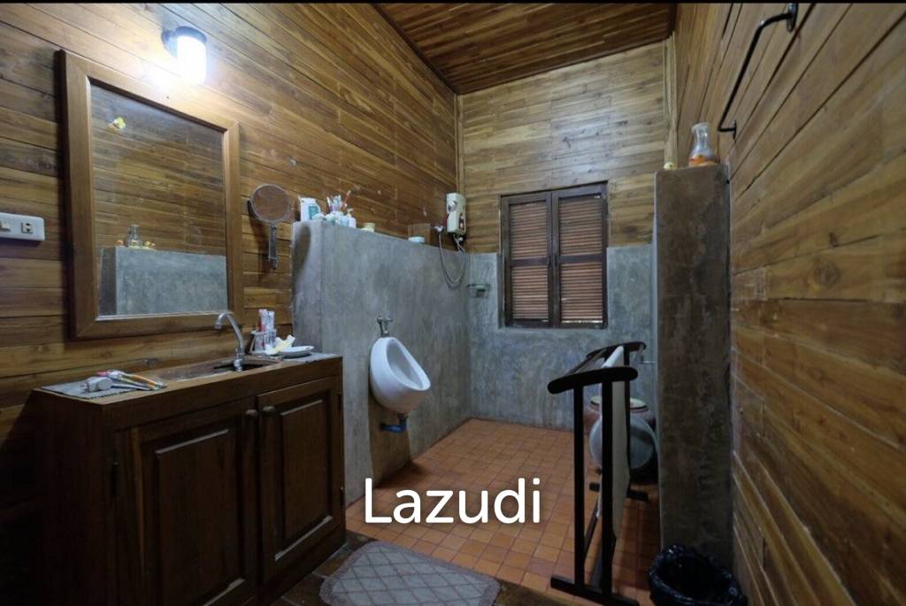Beautiful single wooden house in Chiang Mai
