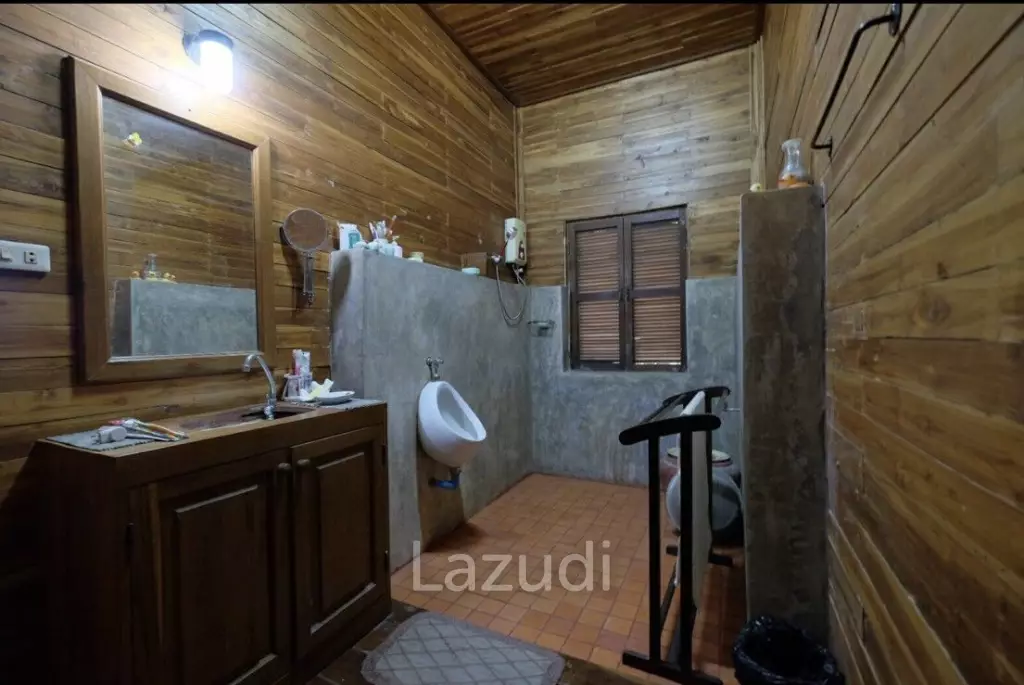 Beautiful single wooden house in Chiang Mai