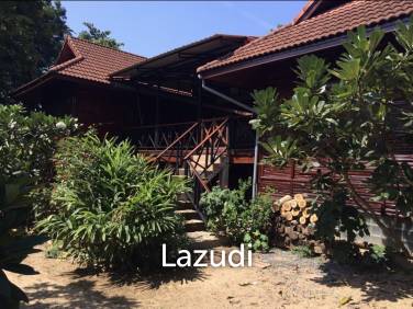 Beautiful single wooden house in Chiang Mai