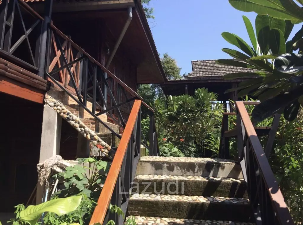 Beautiful single wooden house in Chiang Mai