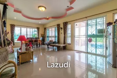 Mountain View 3 Bed Pool Villa near Santorini Park Cha-Am