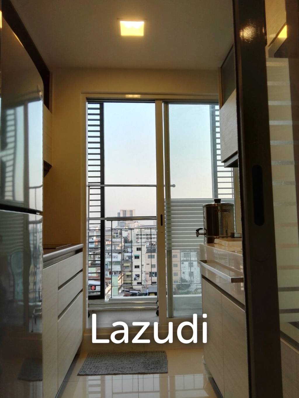 1 Bedroom for Sale at The Room Sathorn-Taksin