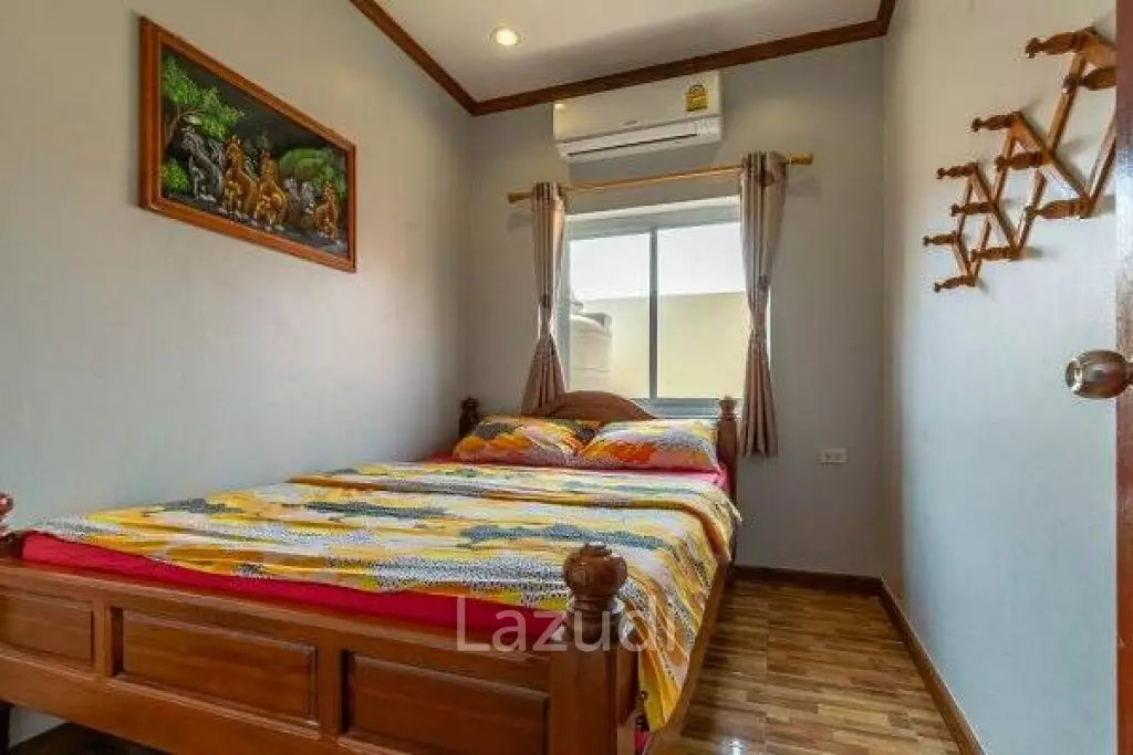 4 Bed pool villa close to town
