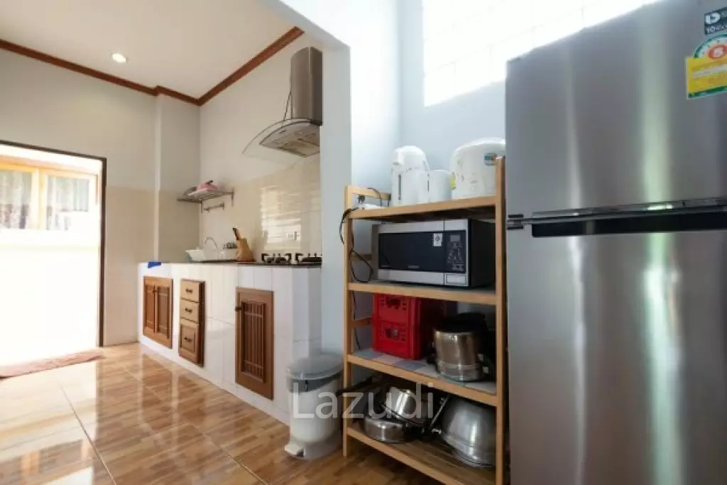 4 Bed pool villa close to town