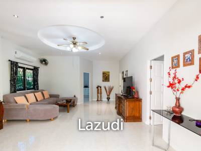 SUNSHINE MOUNTAIN 1 : Great value 3 bed pool villa