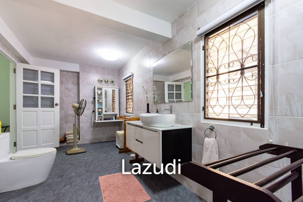 512 ตร.ม 3 เตียง 2 อาบน้ำ วิลล่า For ขาย