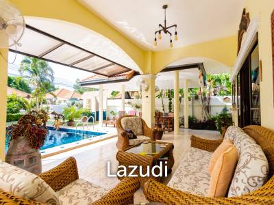 SUNSHINE MOUNTAIN 1 : Great value 3 bed pool villa