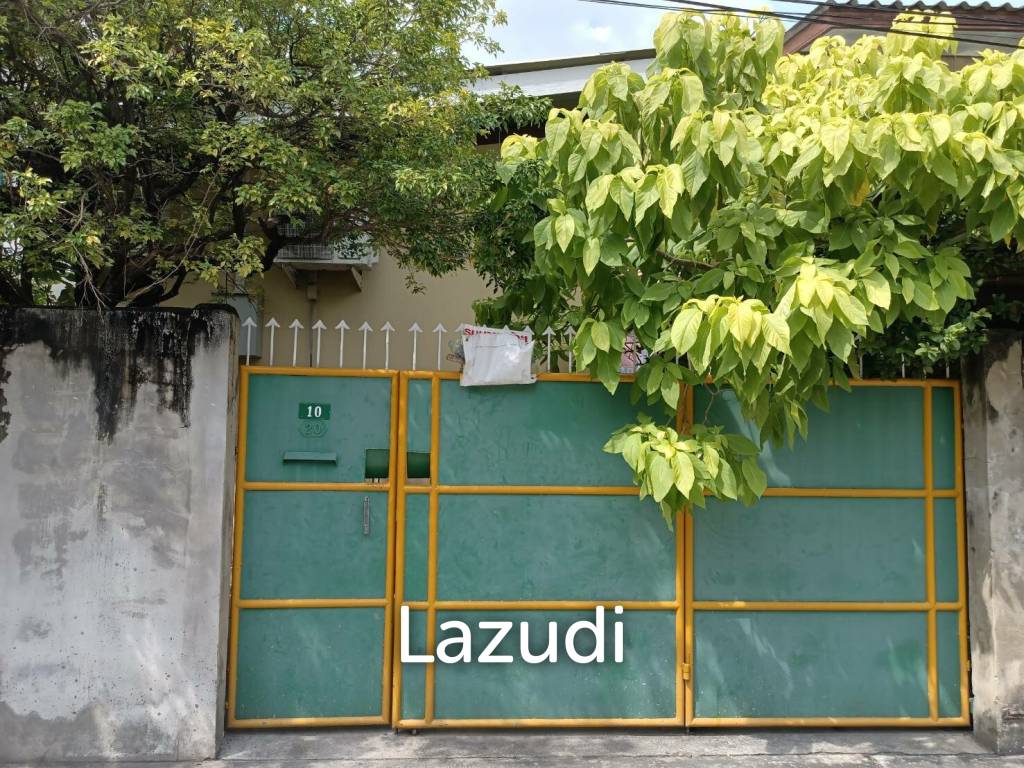 Land and building for sale Prime area Sathorn 15 ,5min. From BTS.