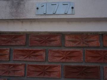 Code KRB8267 a big twin house
