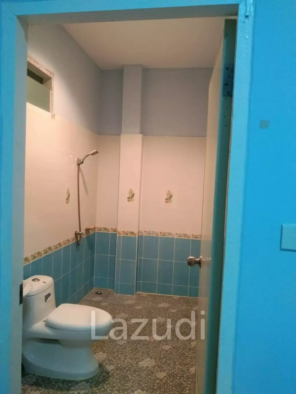 House for sale, not far from the sea