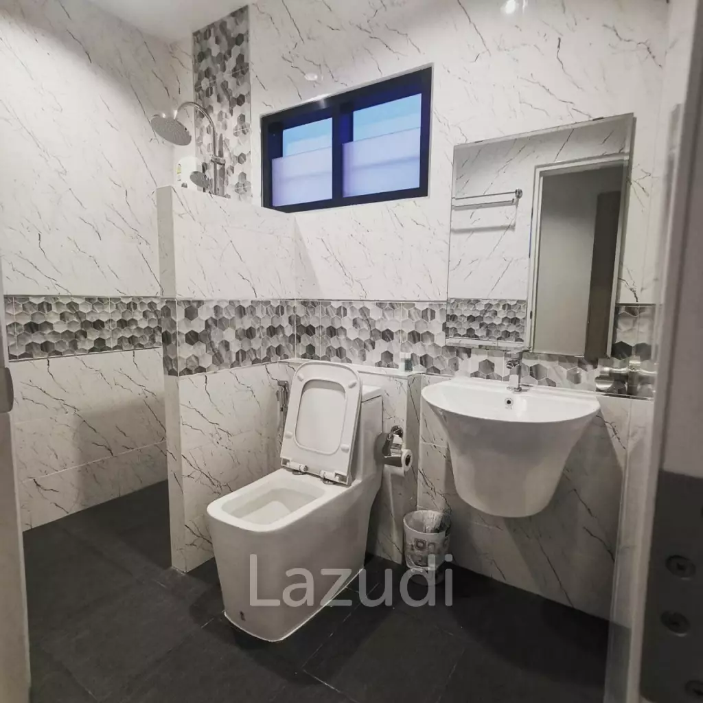 4 Bed Detached House Good Location