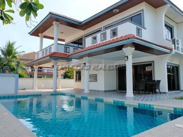 Eakmongkol Chaiyapruek 2 House in Jomtien