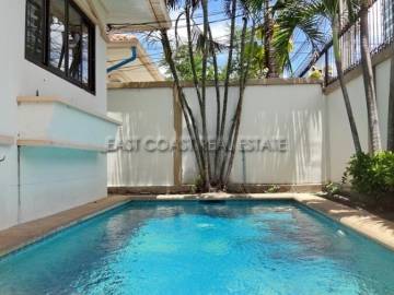 Adare Gardens 1 House in Jomtien