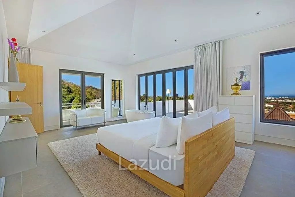 BelVida Estates Hua Hin : Luxury 4 Bed Pool Villa with elevated sea views
