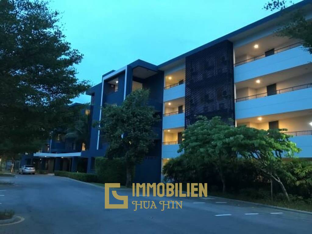 Urgent sale by owner: A spacious condominium in Cha-am, Petchburi