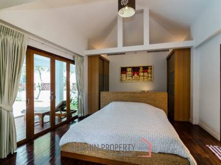 NEW PRICE! Beautiful Spacious Pool Villa - 120m from the Beach - 4 Bed/Bath