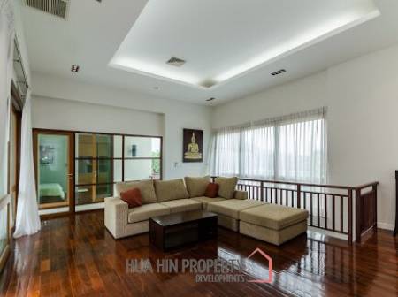 NEW PRICE! Beautiful Spacious Pool Villa - 120m from the Beach - 4 Bed/Bath
