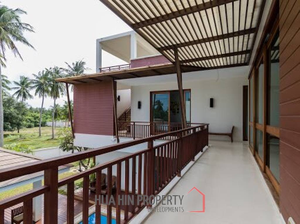 NEW PRICE! Beautiful Spacious Pool Villa - 120m from the Beach - 4 Bed/Bath