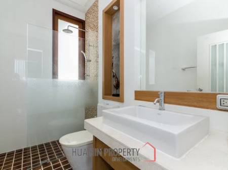 NEW PRICE! Beautiful Spacious Pool Villa - 120m from the Beach - 4 Bed/Bath