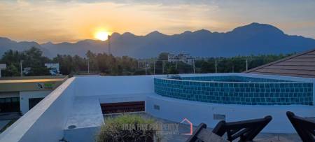 NEW PRICE! Beautiful Spacious Pool Villa - 120m from the Beach - 4 Bed/Bath